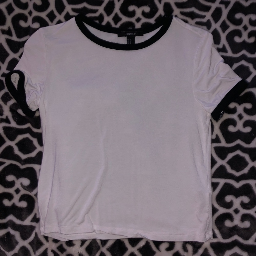 Tee shirt